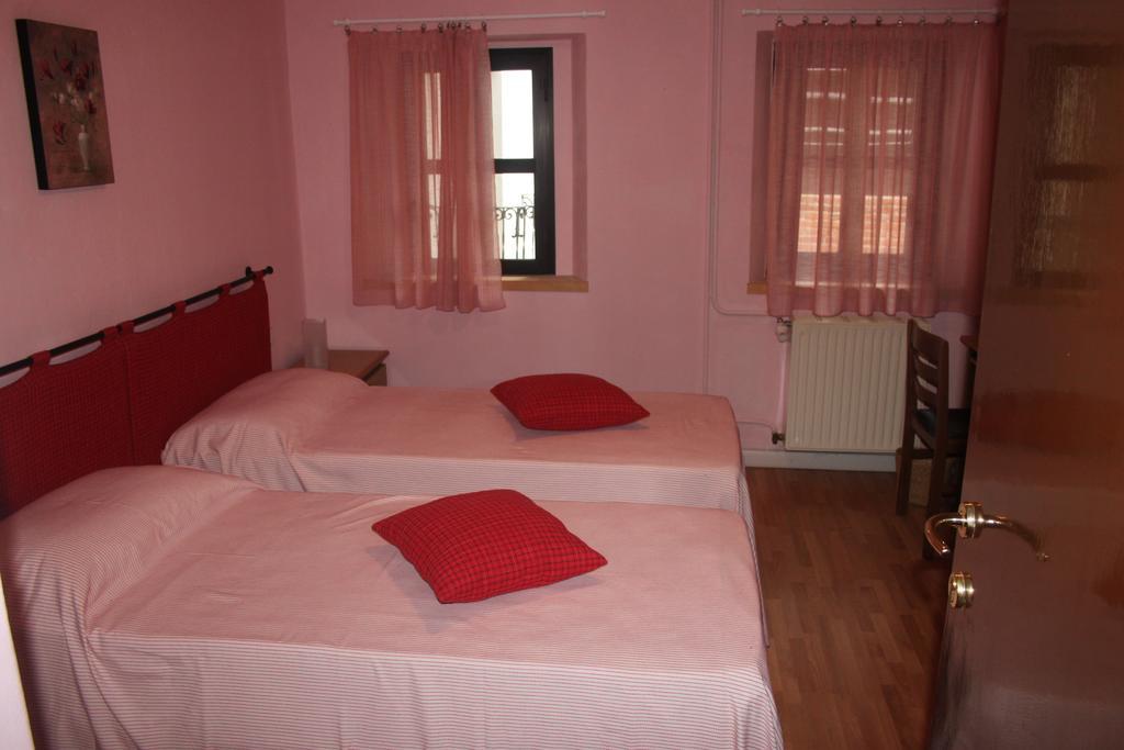 Locanda Del Pittore Arcumeggia Habitación foto
