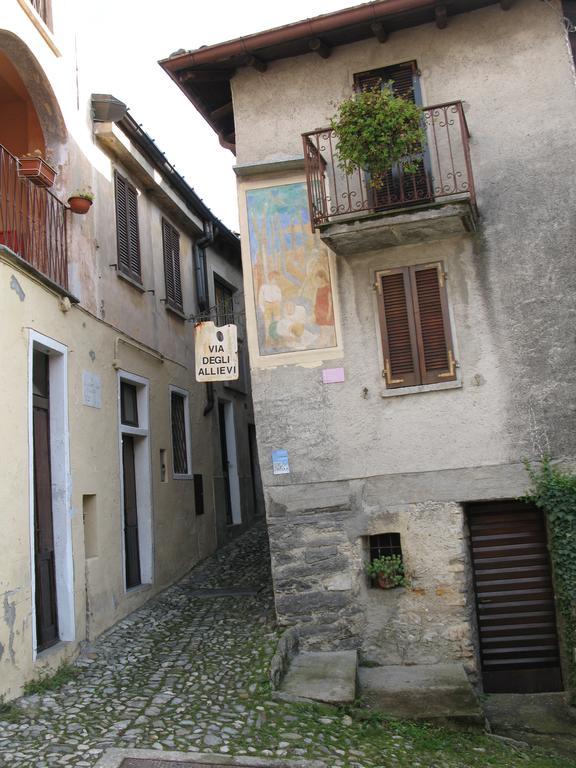 Locanda Del Pittore Arcumeggia Exterior foto