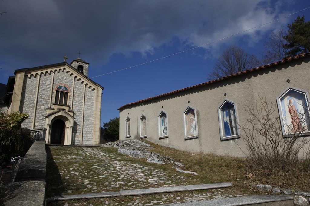 Locanda Del Pittore Arcumeggia Exterior foto